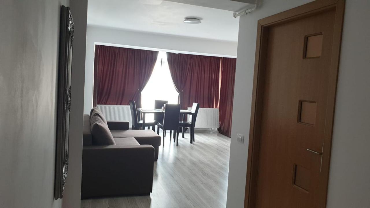 Apartament Lulu Mamaia Nord, 3 Minute De Plaja Năvodari Eksteriør bilde